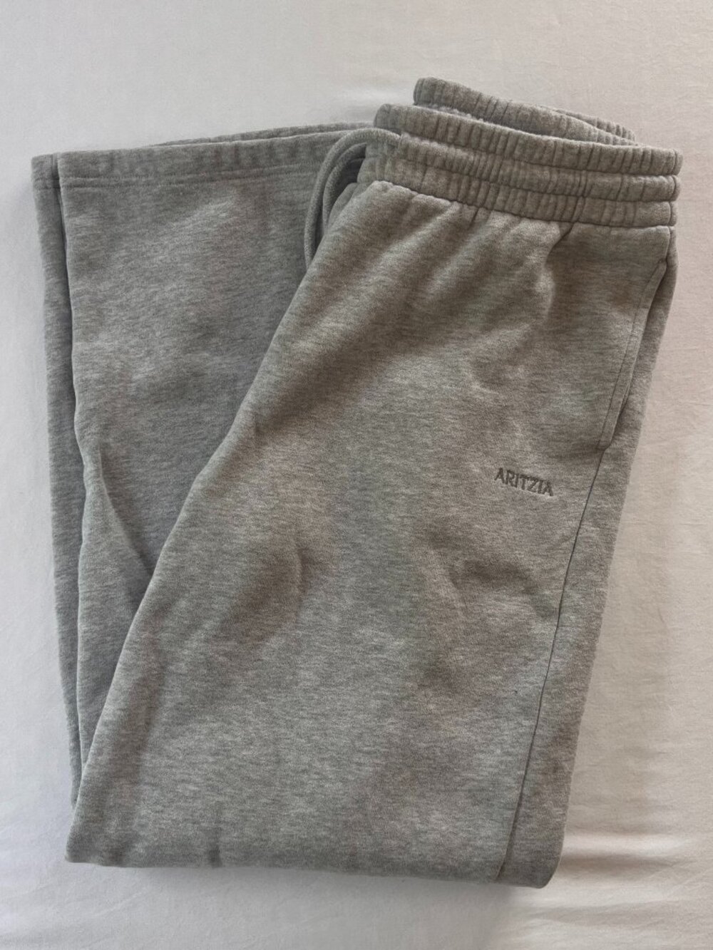 Aritzia Cozy Sweatfleece Boyfriend Wide Sweatpant - Small - Heather Chrome EUC!